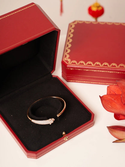 [Joyas Regalia]Pulsera abierta de diamantes en oro rosa Pantera