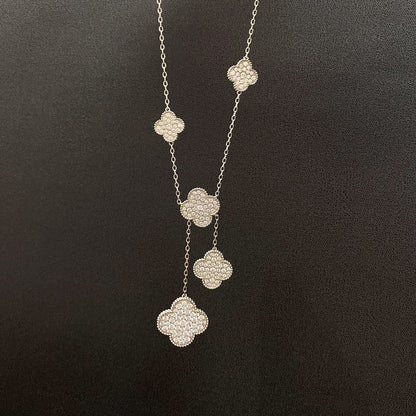 [Joyas Regalia] COLLAR DE PLATA Y DIAMANTES CON 5 MOTIVOS DE TRÉBOL