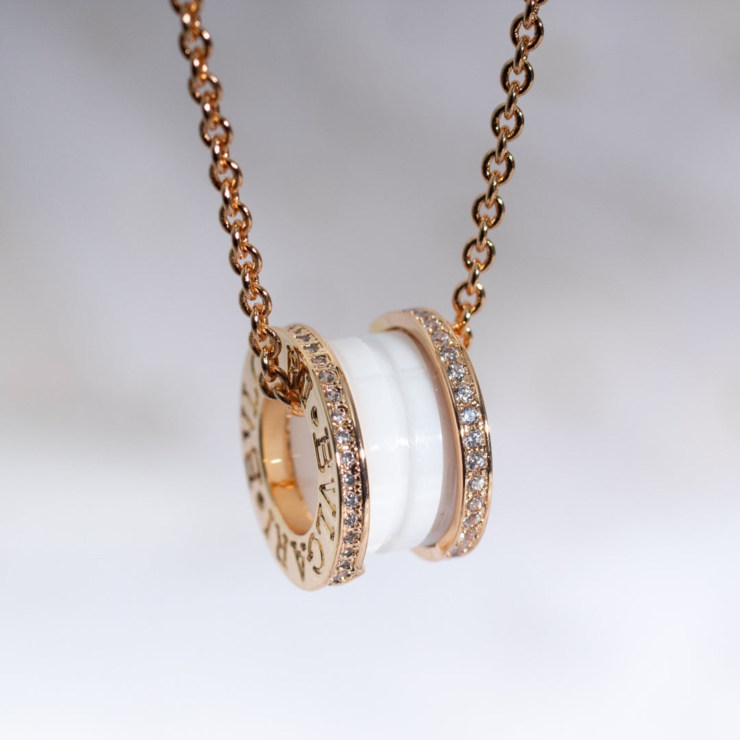 [Bijoux Regalia] COLLIER ZÉRO 1 EN CÉRAMIQUE BLANCHE, OR ROSE ET DIAMANTS