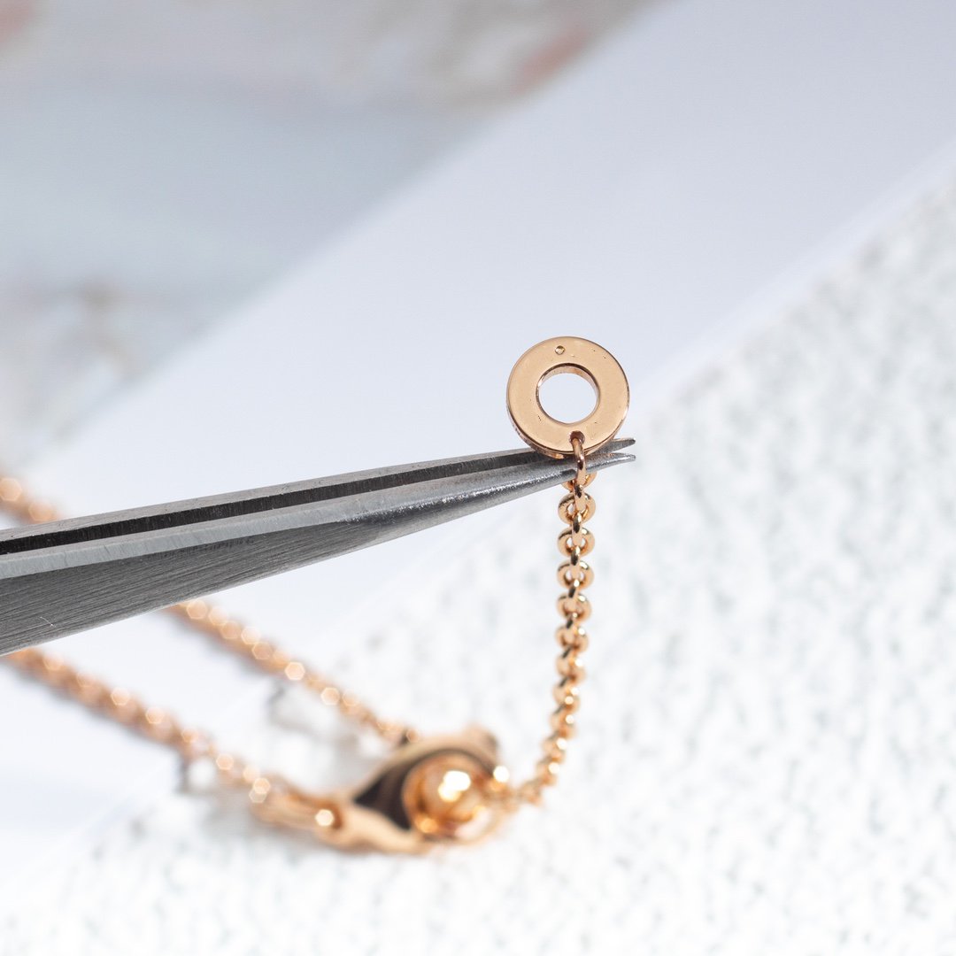 [Bijoux Regalia] COLLIER ZÉRO 1 EN CÉRAMIQUE BLANCHE, OR ROSE ET DIAMANTS
