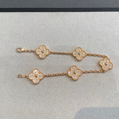 [Joyas Regalia] PULSERA DE DIAMANTES CON 5 MOTIVOS DE TRÉBOL