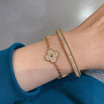 [Joyas Regalia] PULSERA DE DIAMANTES CON 5 MOTIVOS DE TRÉBOL