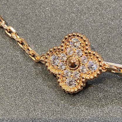[Joyas Regalia] PULSERA DE DIAMANTES CON 5 MOTIVOS DE TRÉBOL