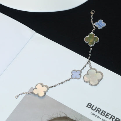 [Joyas Regalia]PULSE TRÉBOL 5 MOTIVOS MOP CALCEDONIA PLATA 