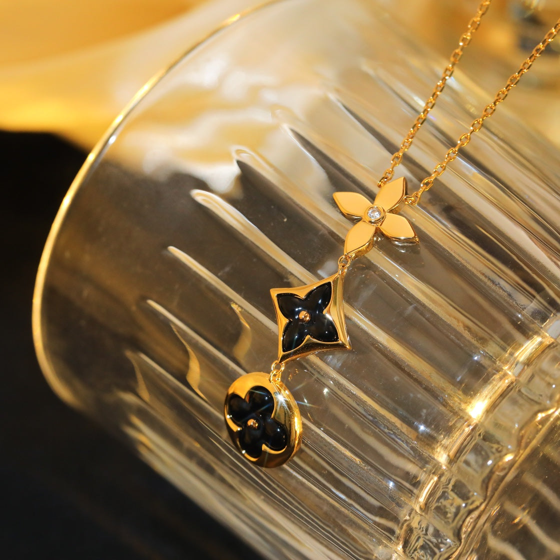 [Regalia jewelry]STAR AND SUN ONYX PINK GOLD NECKLACE