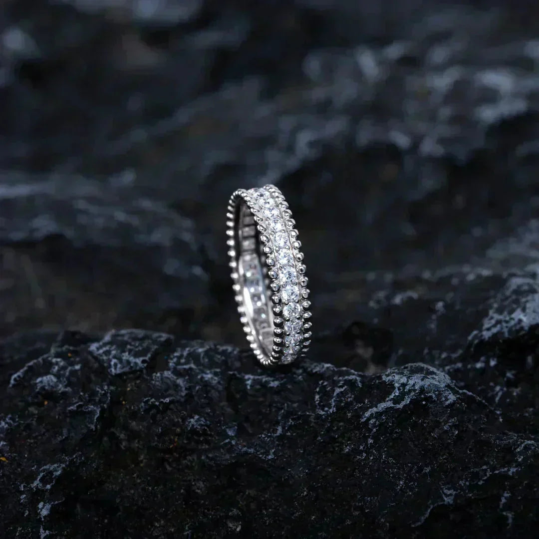 [Joyas Regalia] ANILLO DE PLATA CON DIAMANTES Y PERLEE
