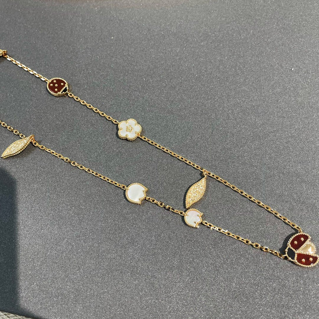 [Joyas Regalia] COLLAR DE ORO CON 15 MOTIVOS LUCKY SPRING