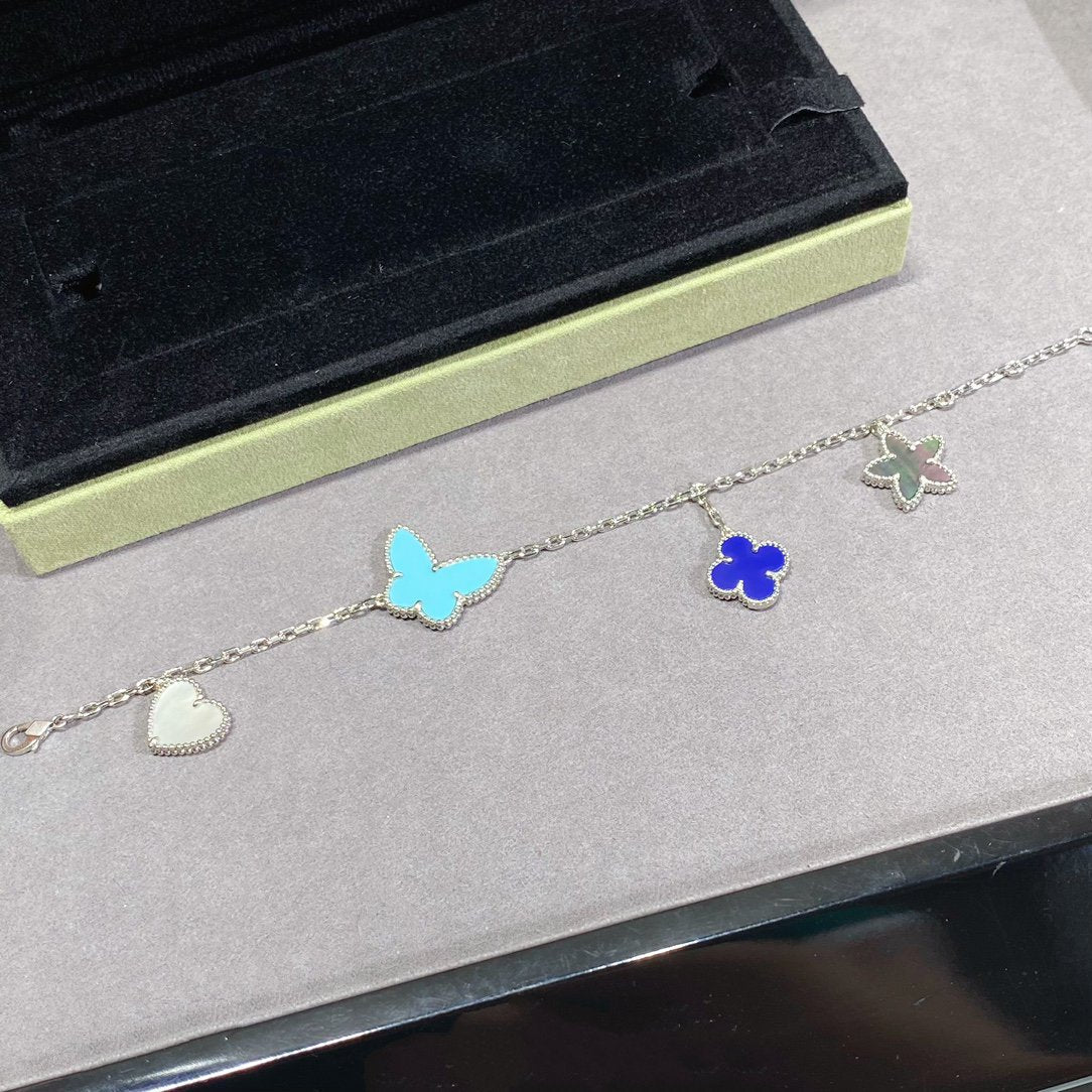 [Joyas Regalia]PULSERA DE PLATA LUCKY SPRING CON 4 MOTIVOS