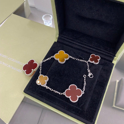 [Joyas Regalia] PULSERA DE OJO DE TIGRE CON CORNALINA Y 5 MOTIVOS DE TRÉBOL