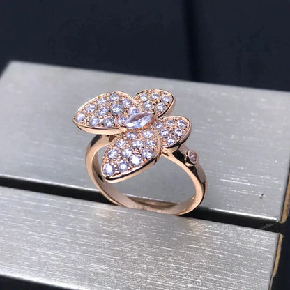[Joyas Regalia] ANILLO DE ORO ROSA CON DIAMANTE Y MARIPOSA