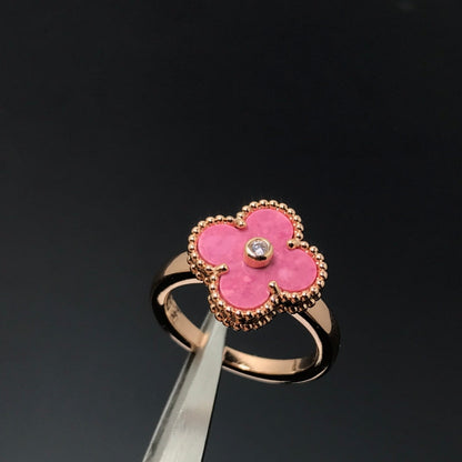 [Joyas Regalia]Anillo de oro rosa con rodonita y trébol