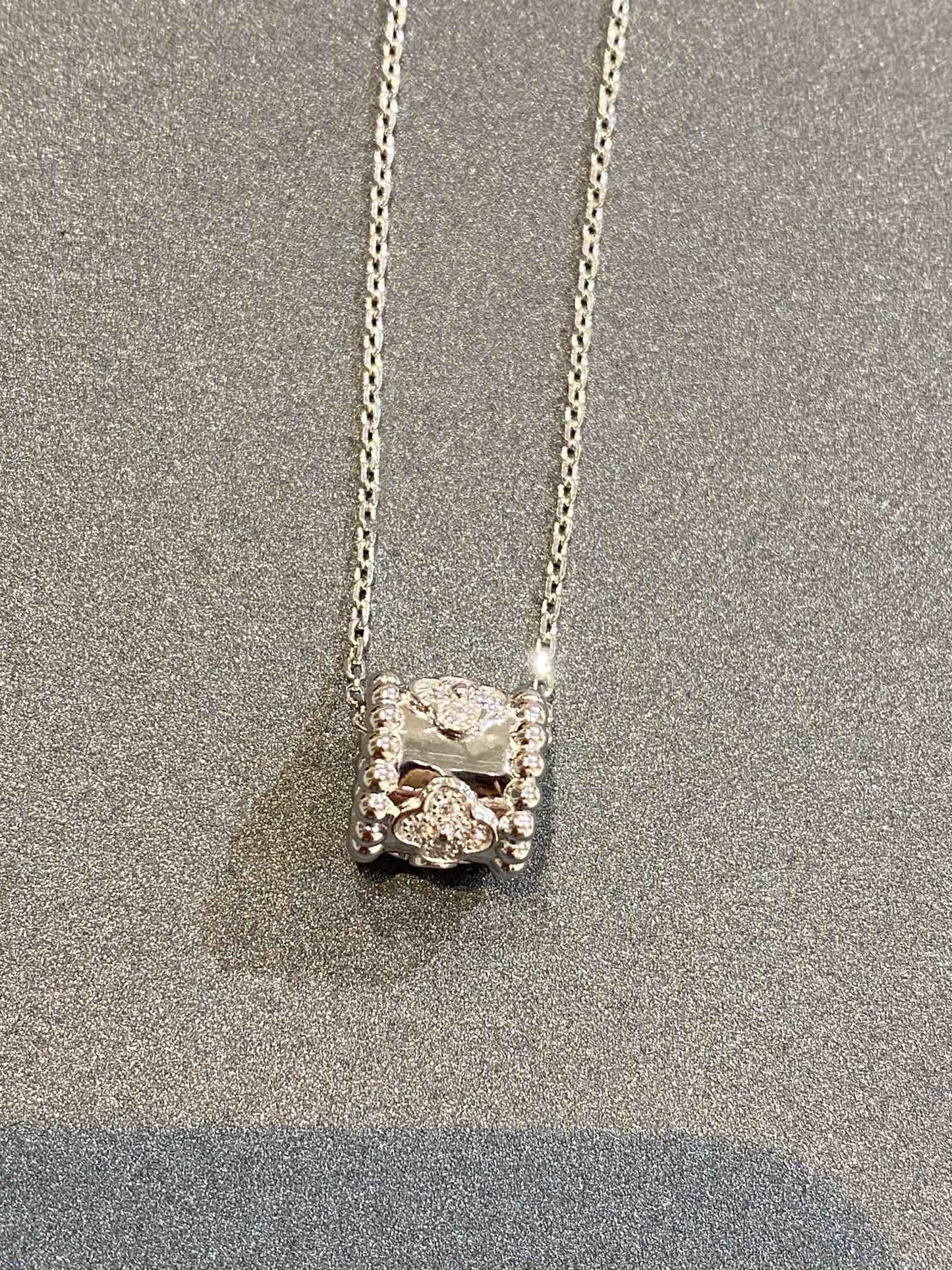 [Regalia jewelry]PERLEE PEDANT SIVLER DIAMOND NECKLACE