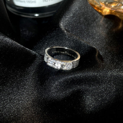 [Joyas Regalia] ANILLO DE PLATA CON DIAMANTES KELLY