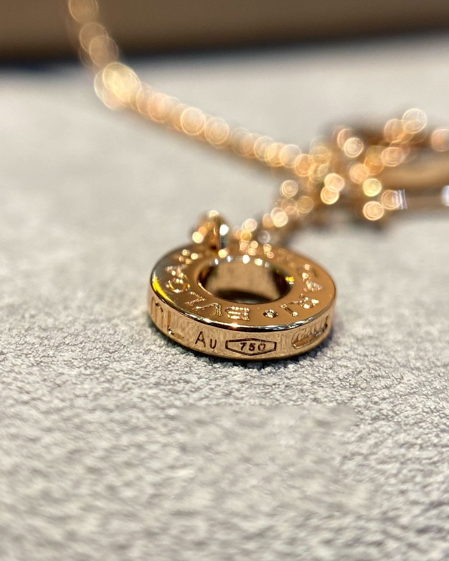 [Joyas Regalia] COLLAR DREAM DE ORO ROSA CON DIAMANTES Y MALAQUITA