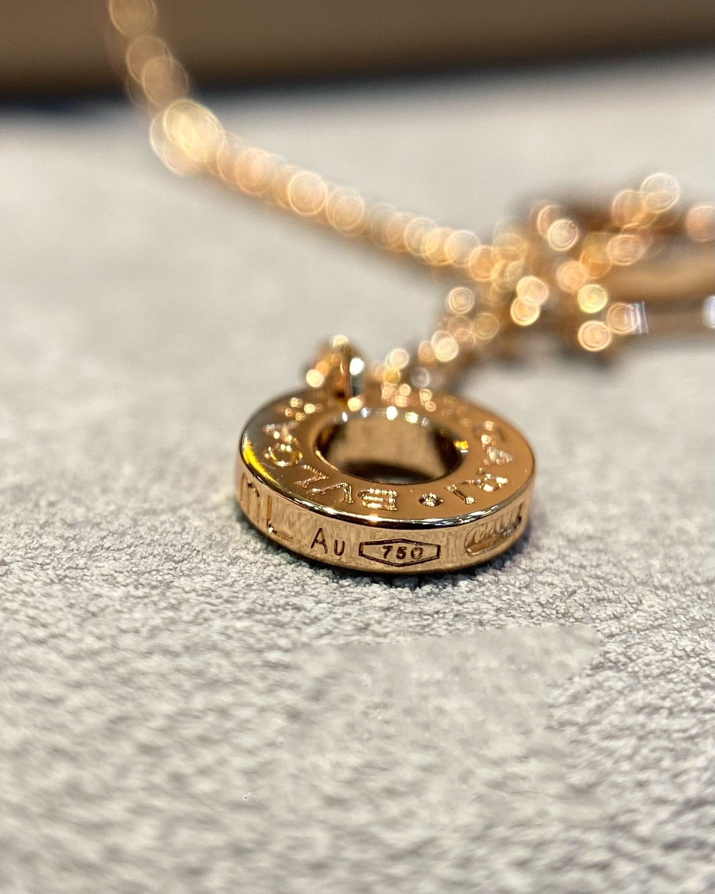 [Joyas Regalia] COLLAR DREAM MOP DE ORO ROSA CON DIAMANTES PAVÉ