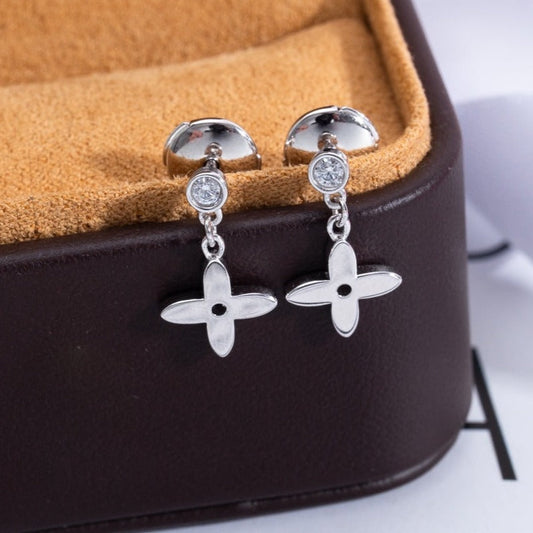 [Joyas Regalia] PENDIENTES MINI DE PLATA CON DIAMANTES VIDYLLE
