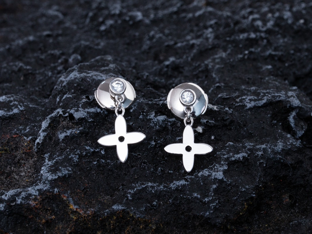 [Joyas Regalia] PENDIENTES MINI DE PLATA CON DIAMANTES VIDYLLE