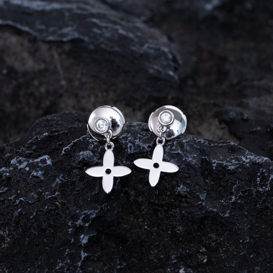 [Joyas Regalia] PENDIENTES MINI DE PLATA CON DIAMANTES VIDYLLE