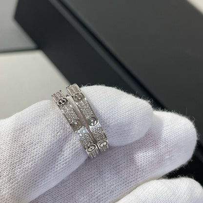 [Regalia jewelry]LOVE DIAMOND SILVER HOOP EARRINGS