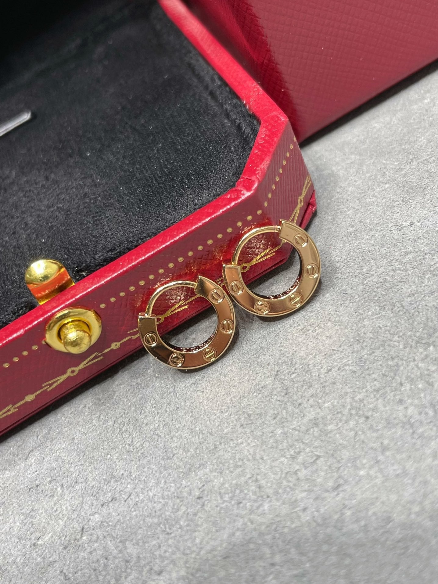 [Regalia jewelry]LOVE MINI EARRINGS
