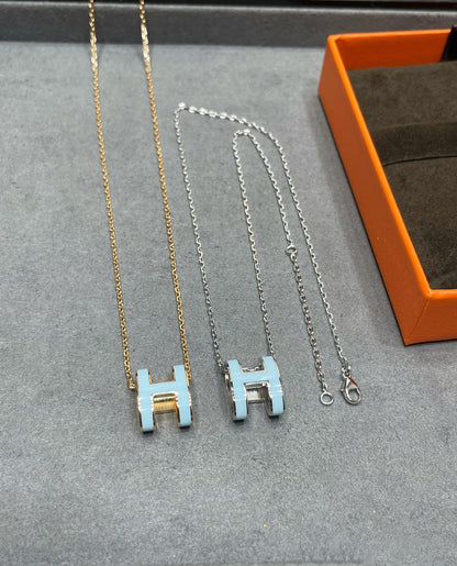 [Joyas Regalia] COLLAR POP H AZUL CIELO
