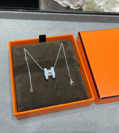 [Joyas Regalia] COLLAR POP H AZUL CIELO