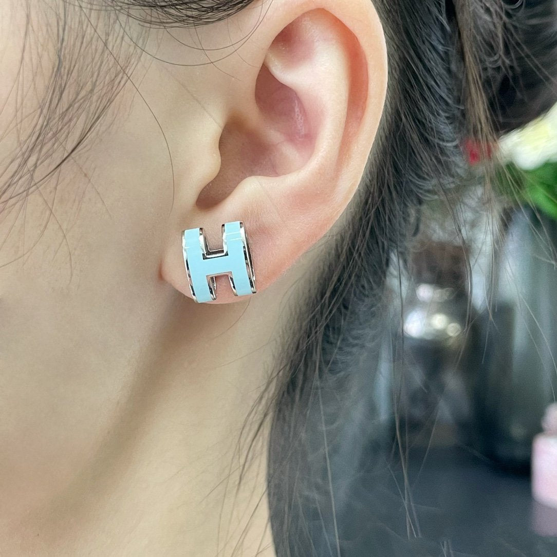 [Joyas Regalia] PENDIENTES POP H AZUL CIELO