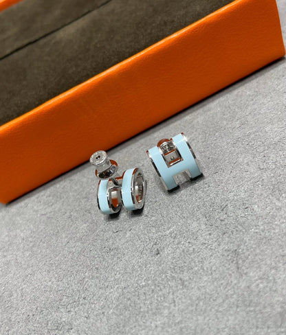 [Joyas Regalia] PENDIENTES POP H AZUL CIELO