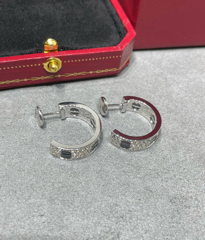 [Regalia jewelry]LOVE CERAMIC DIAMOND PAVED SILVER EARRINGS