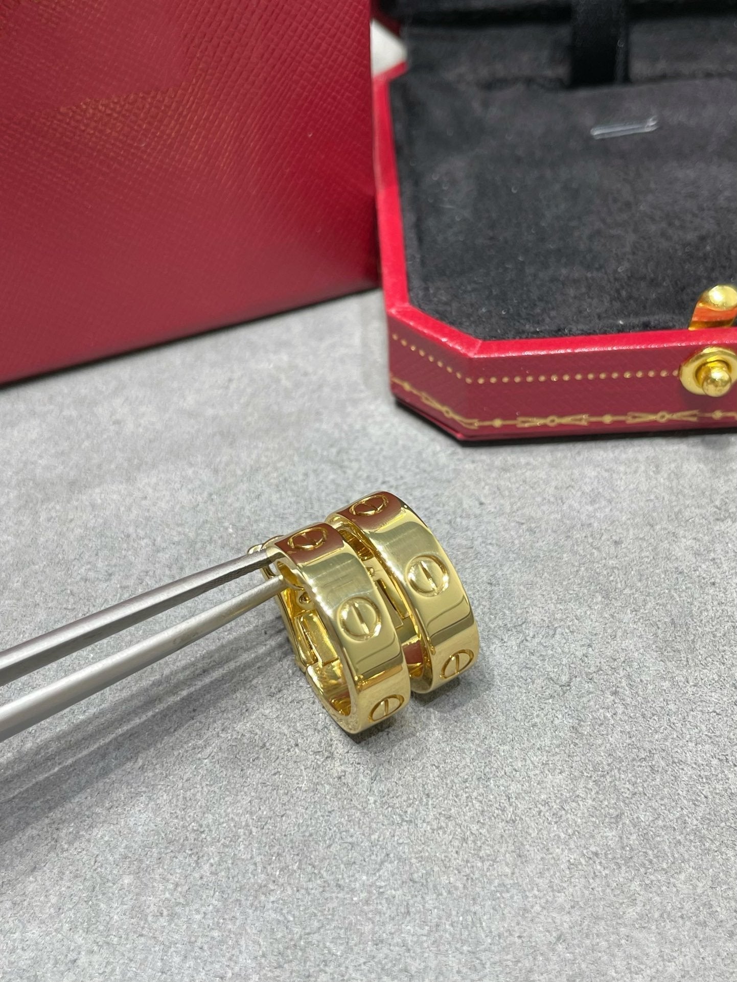 [Regalia jewelry]LOVE 5.5MM EARRINGS
