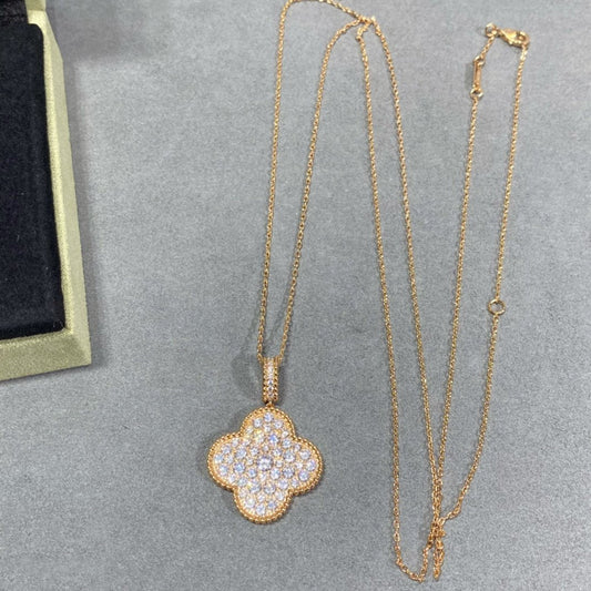 [Regalia jewelry]CLOVER 25MM LARGE PEDANT DIAMOND PAVED LONG NECKLACE