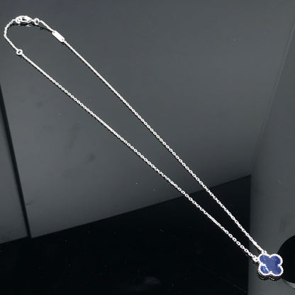 [Joyas Regalia] COLLAR LARGO DE PLATA CON TRÉBOL Y PIETERSITA
