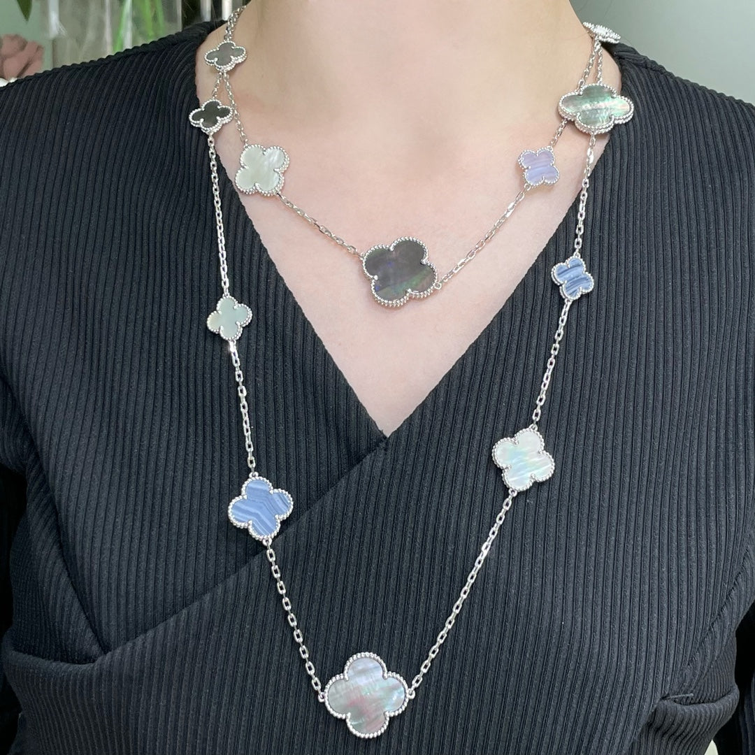 [Regalia jewelry]CLOVER 16 MOTIF CHALCEDONY MOP SILVER NECKLACE