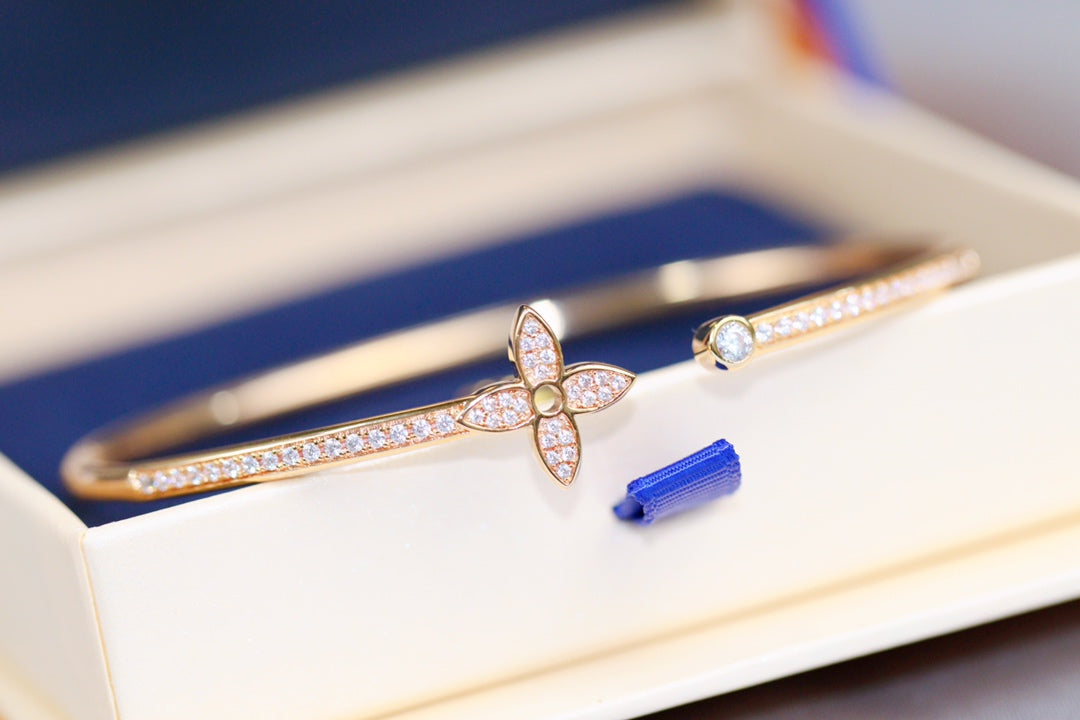 [Regalia jewelry]IDYLLE PINK GOLD OPEN BRACELET DIAMOND PAVED