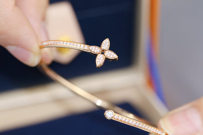 [Regalia jewelry]IDYLLE PINK GOLD OPEN BRACELET DIAMOND PAVED