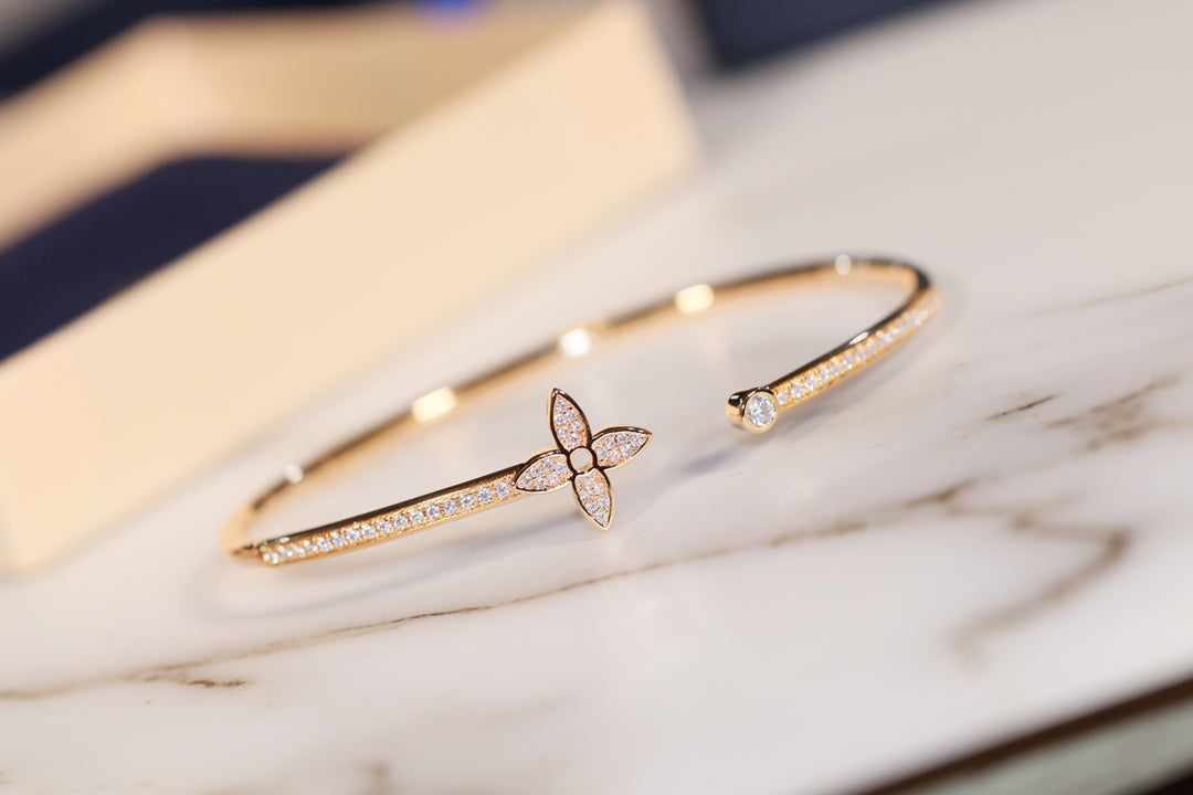 [Regalia jewelry]IDYLLE GOLD OPEN BRACELET DIAMOND PAVED