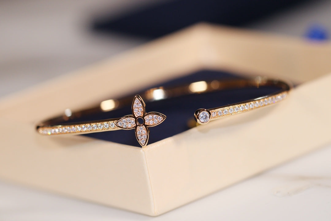 [Regalia jewelry]IDYLLE GOLD OPEN BRACELET DIAMOND PAVED