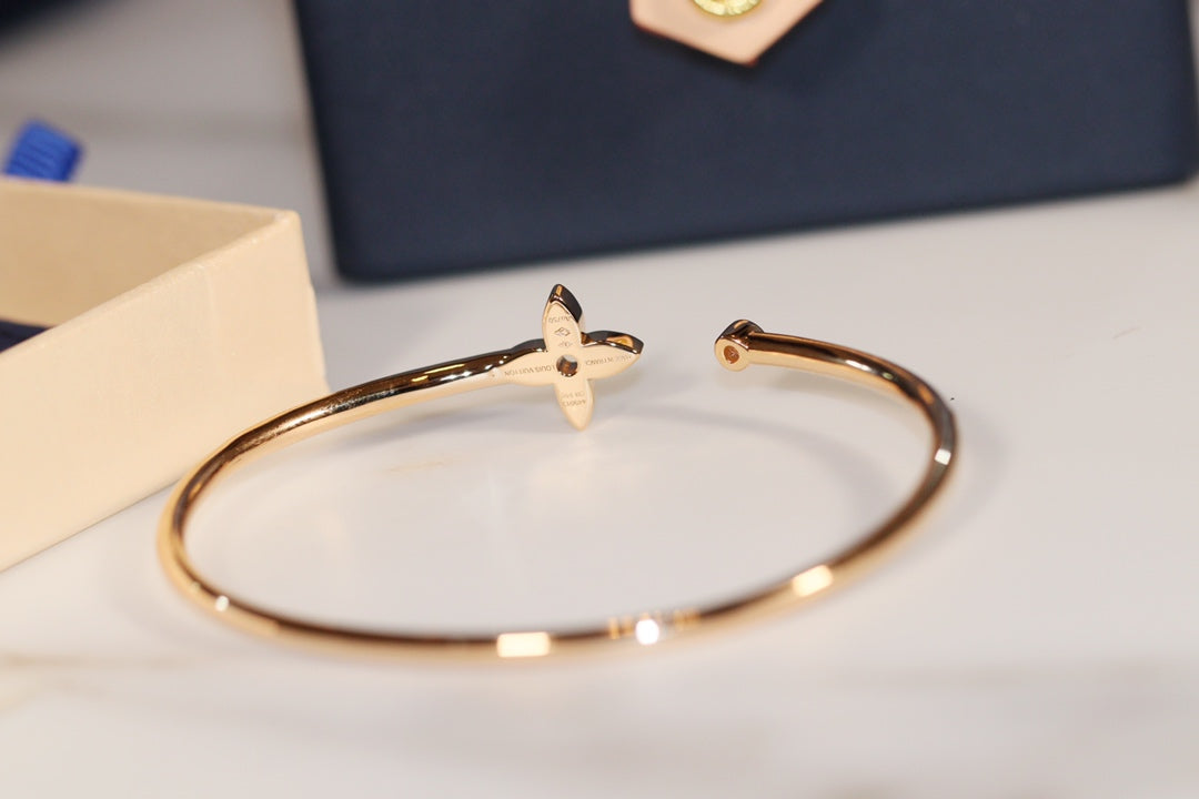 [Regalia jewelry]IDYLLE GOLD OPEN BRACELET DIAMOND PAVED