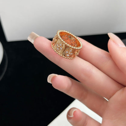 [Joyas Regalia] ANILLO GRANDE DE DIAMANTES PERLEE 