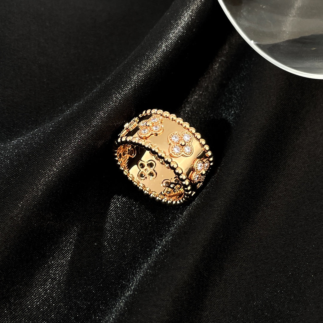[Joyas Regalia] ANILLO GRANDE DE DIAMANTES PERLEE 