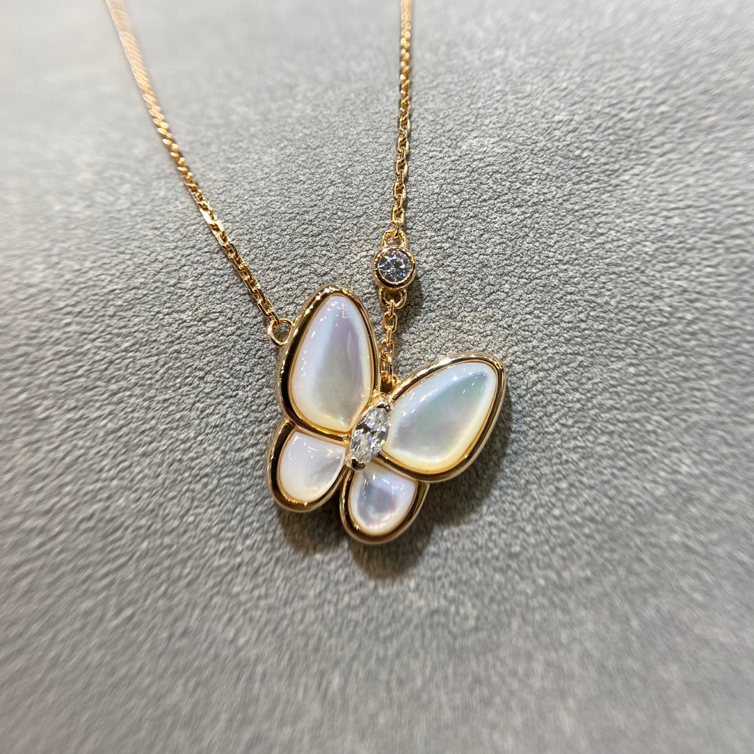 [Regalia jewelry]BUTTERFLY MOP DIAMOND NECKLACE