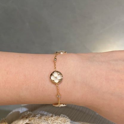 [Joyas Regalia] PULSERA DE ORO ROSA CON 4 MOTIVOS DE ESTRELLA Y SOL EN BLANCO 