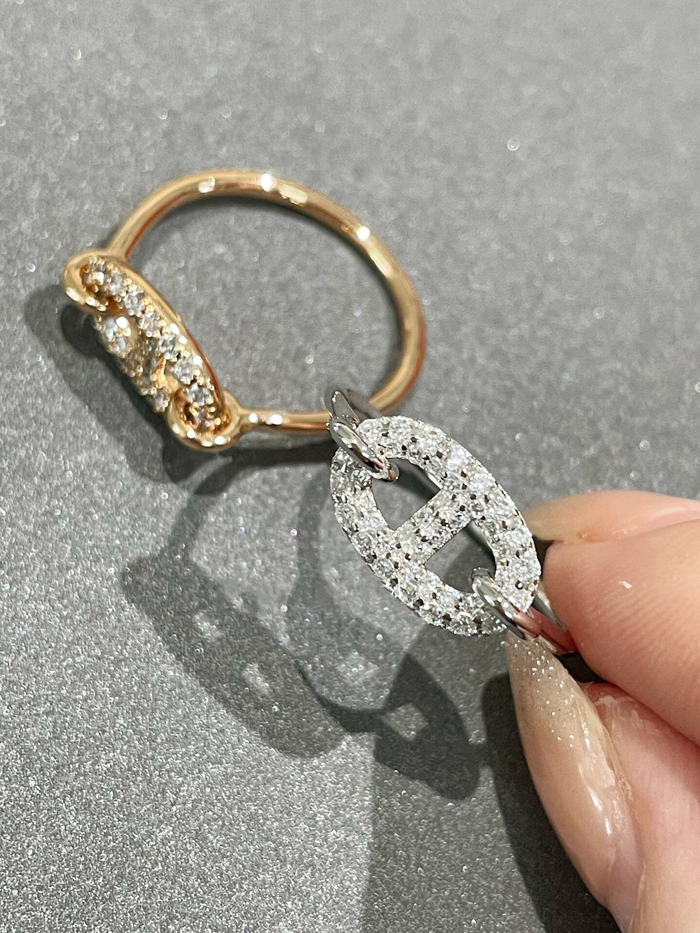[Joyas Regalia] ANILLO DE DIAMANTES PEQUEÑOS DE RONDA