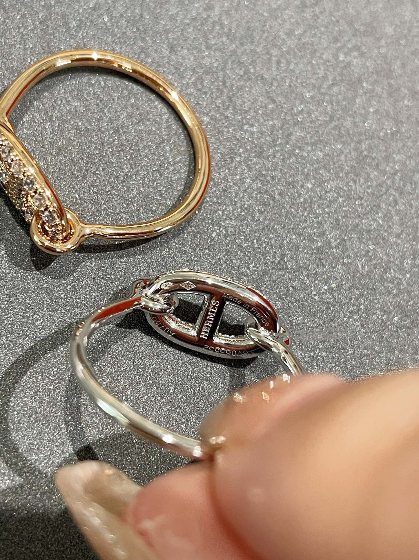 [Joyas Regalia] ANILLO DE DIAMANTES PEQUEÑOS DE RONDA