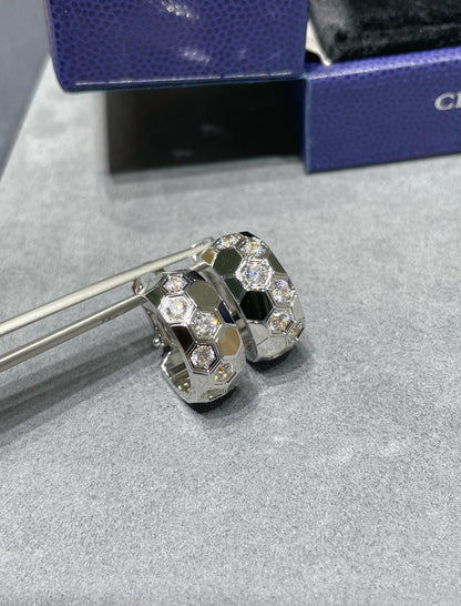 [Joyas Regalia] PENDIENTES DE ARO CON DIAMANTES BEE LOVE 