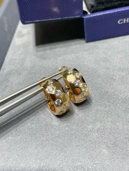 [Joyas Regalia] PENDIENTES DE ARO CON DIAMANTES BEE LOVE 