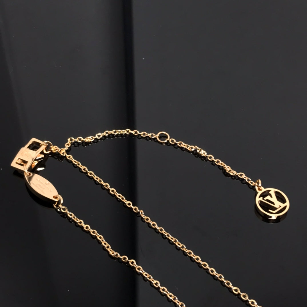 [Regalia jewelry]COLOR BLOSSOM PINK MOP SUN GOLD NECKLACE