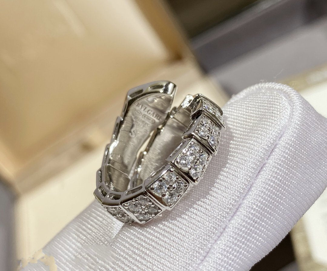 [Regalia jewelry]SERPENTI RING SILVER DIAMOND PAVED