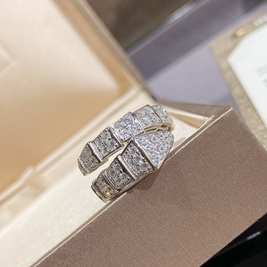 [Regalia jewelry]SERPENTI RING SILVER DIAMOND PAVED