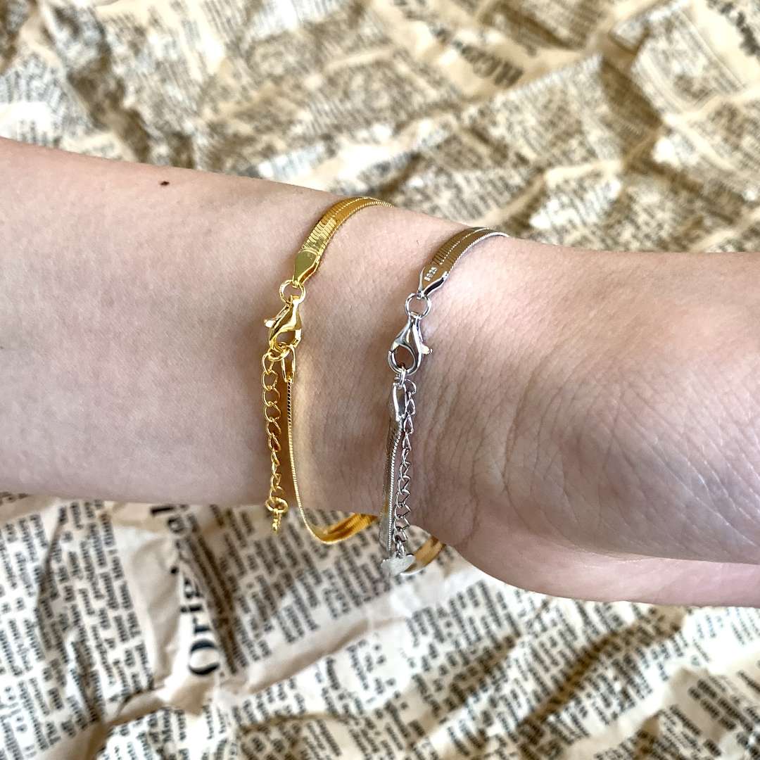 [Bijoux Regalia] Collier à chaîne plate en os de serpent